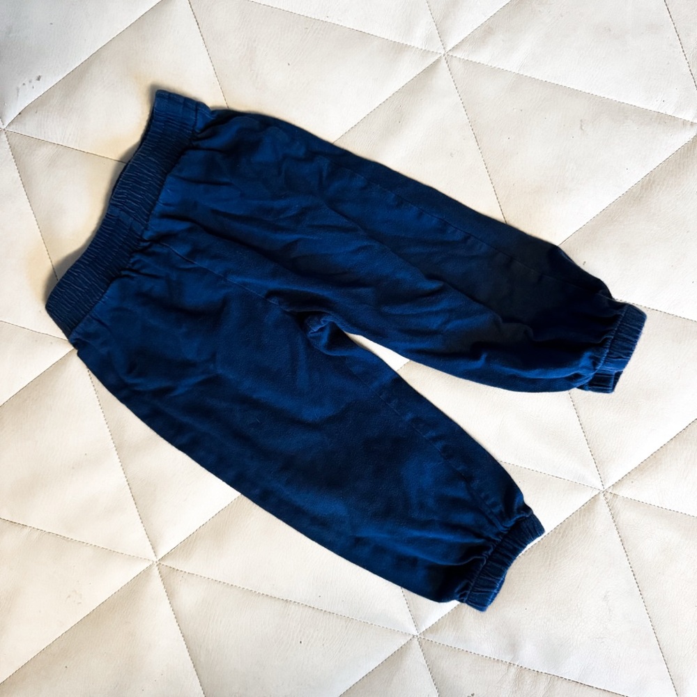 Kate Quinn • Joggers